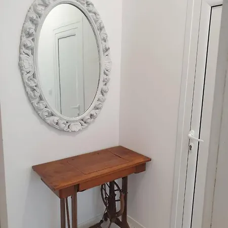 Апартамент Boho Chic 2 Free Parking Варна