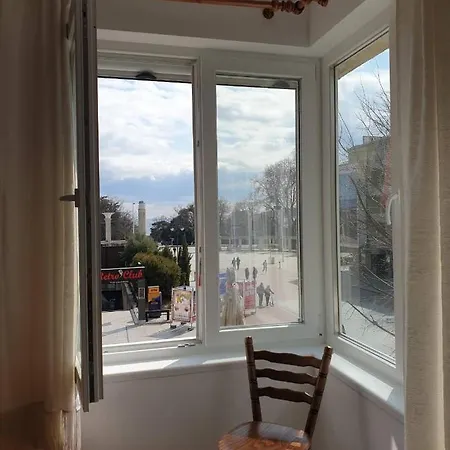 Апартаменты Boho Chic 2 Free Parking *